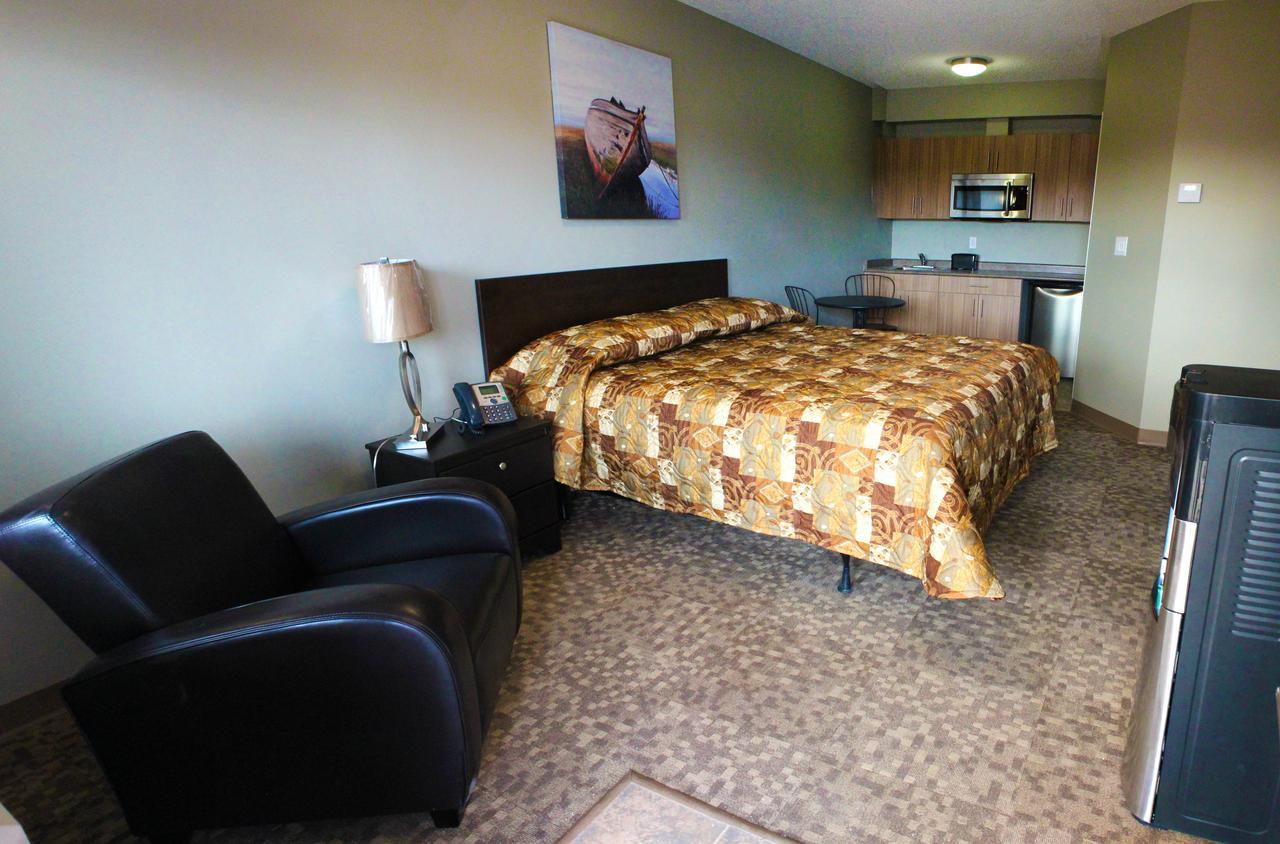 Alberta Beach Inn And Suites 外观 照片